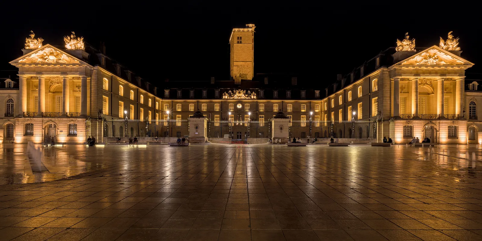 The Palace of the Dukes of Burgundy on the Place de la Libération in Dijon, lit at night